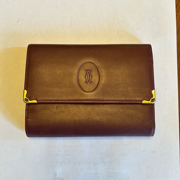 Cartier Bordeaux leather kisslock trifold wallet - Picture 10 of 10